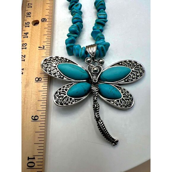 NWOT Turquoise Stones Dragonfly Pendant Beaded Necklace - Picture 9 of 10